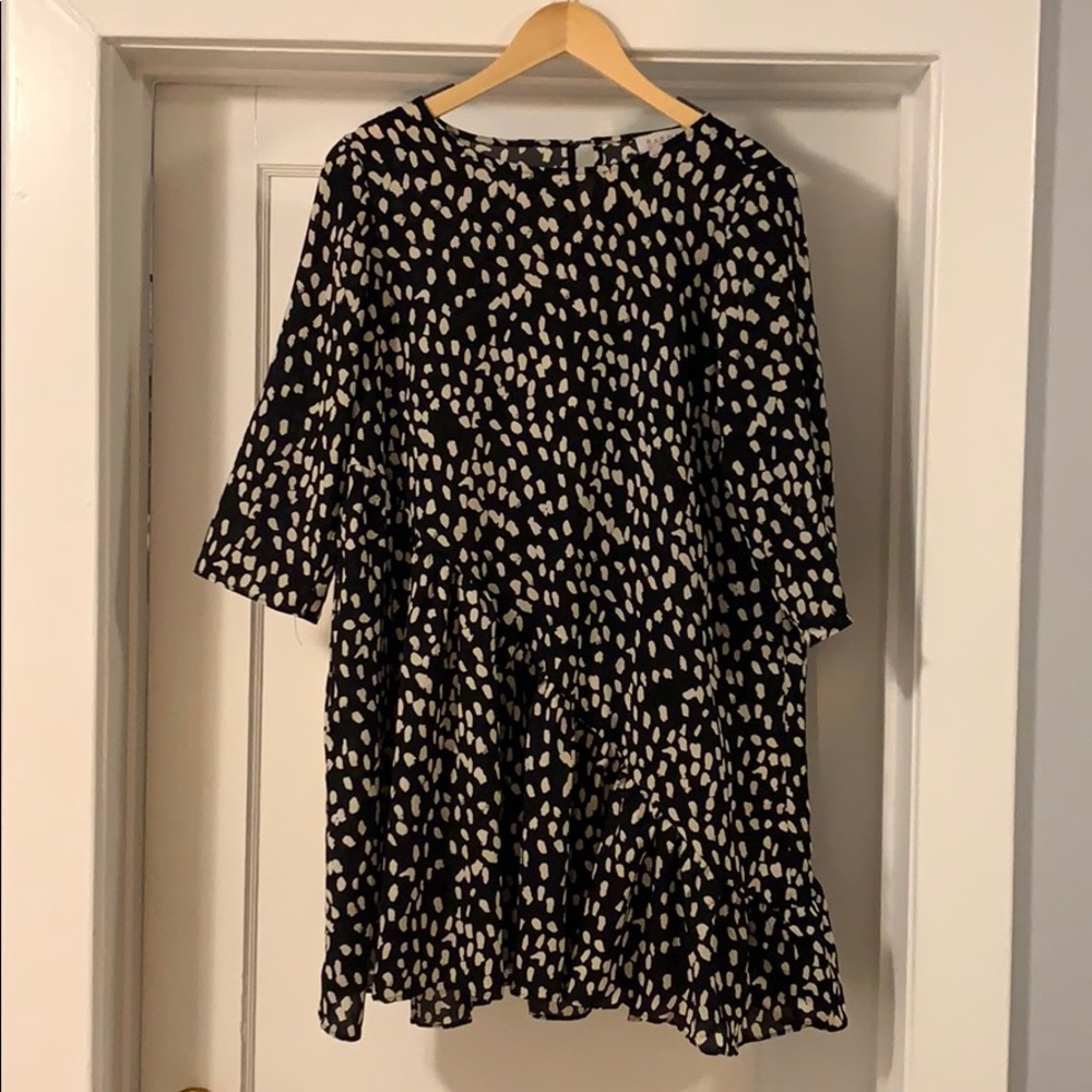 Assymetrical ruffle bottom dress